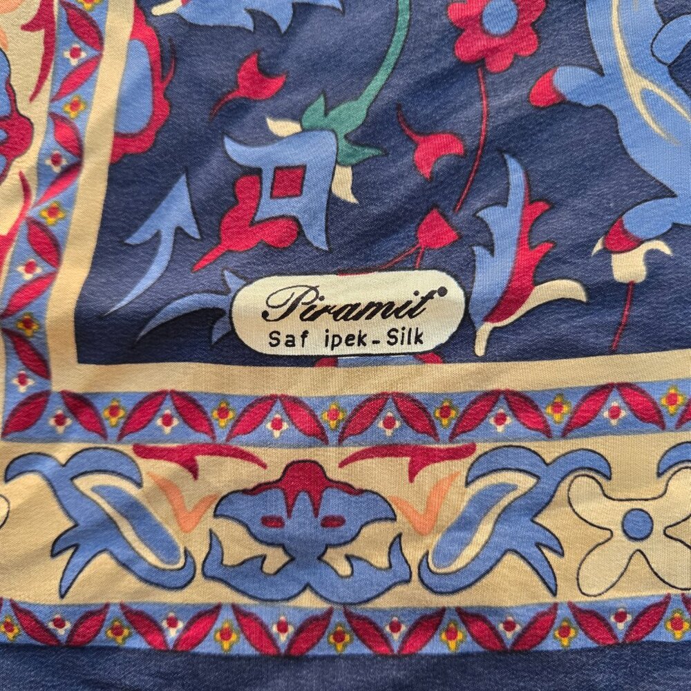 Piramit Turkish Silk Scarf with hand-rolled hems - Picture 2 of 8